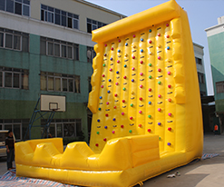 لعبة رياضية قابلة للنفخ في اله - مراجعة Kids Outdoor Climbing Wall وسعره