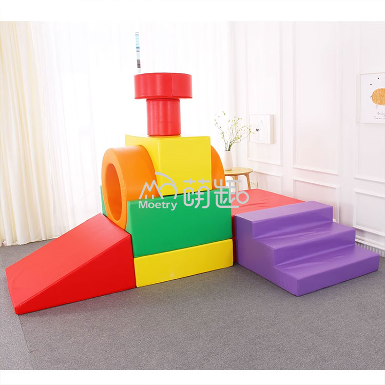 مكعبات رغوية ملونة على شكل قطا - مراجعة Kids Outdoor Playset وسعره
