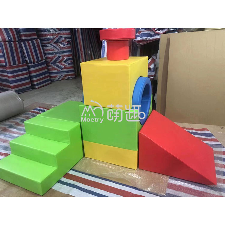 مكعبات رغوية ملونة على شكل قطا - مراجعة Kids Outdoor Playset وسعره